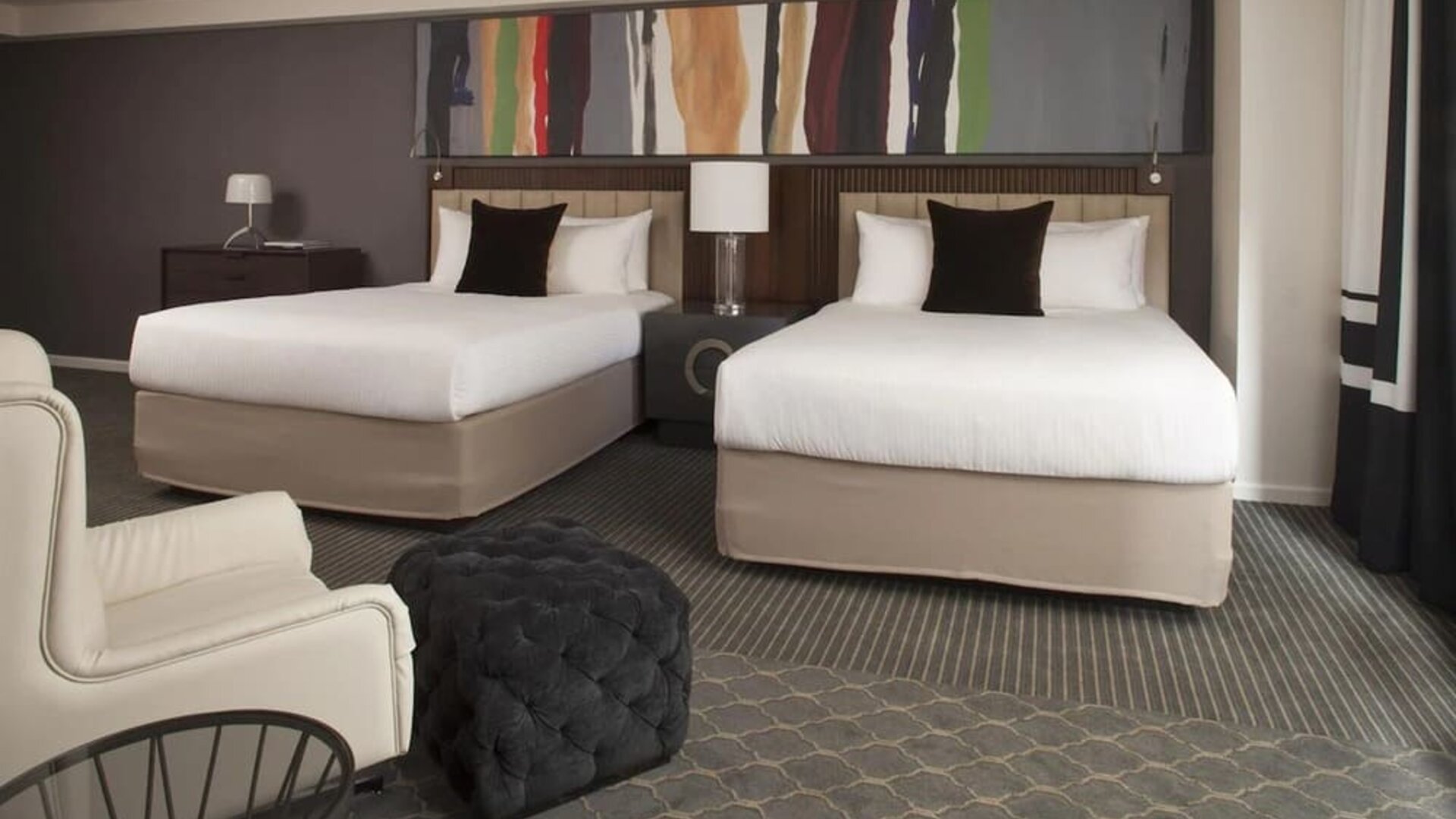 Day use twin room at The Fifty Sonesta Select New York.