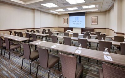 Meeting room at Embassy Suites By Hilton San Diego-La Jolla.