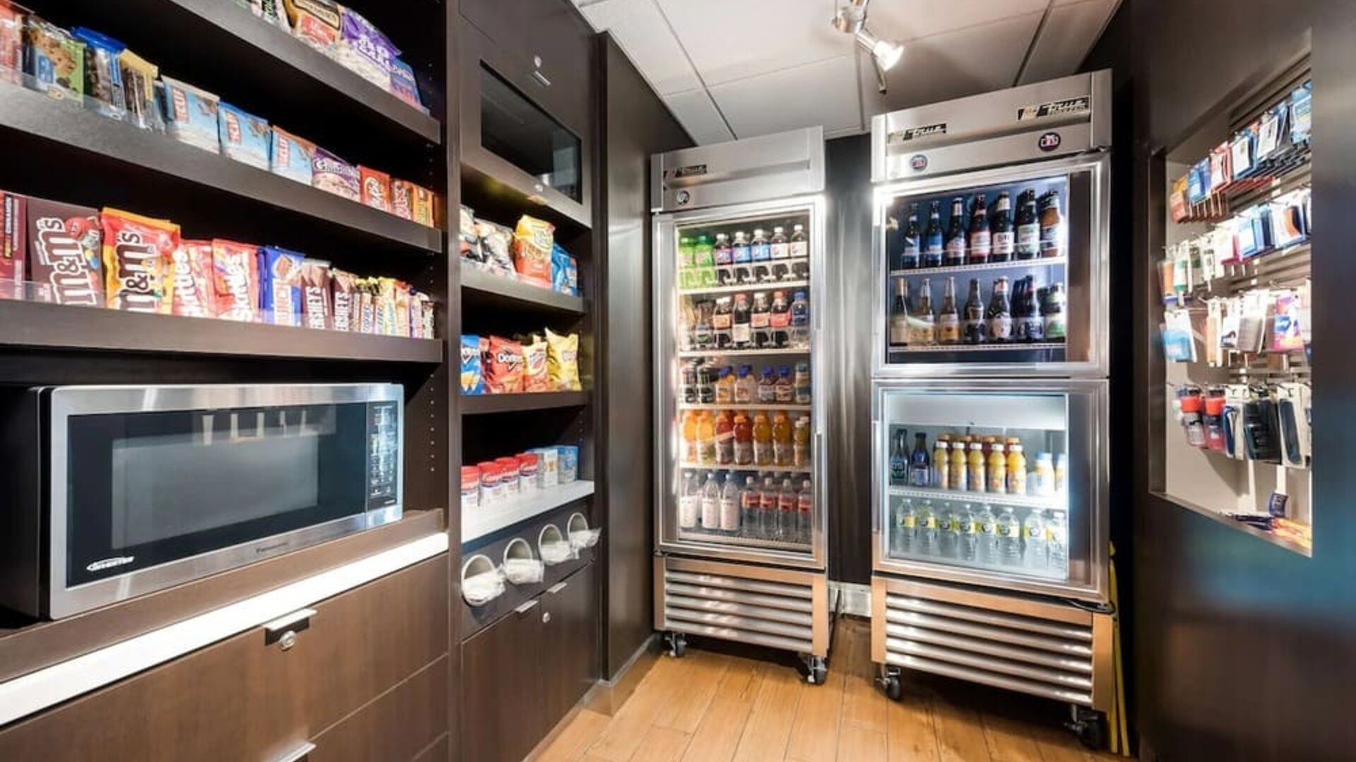 Convenience store at Sonesta Select Tempe Downtown.