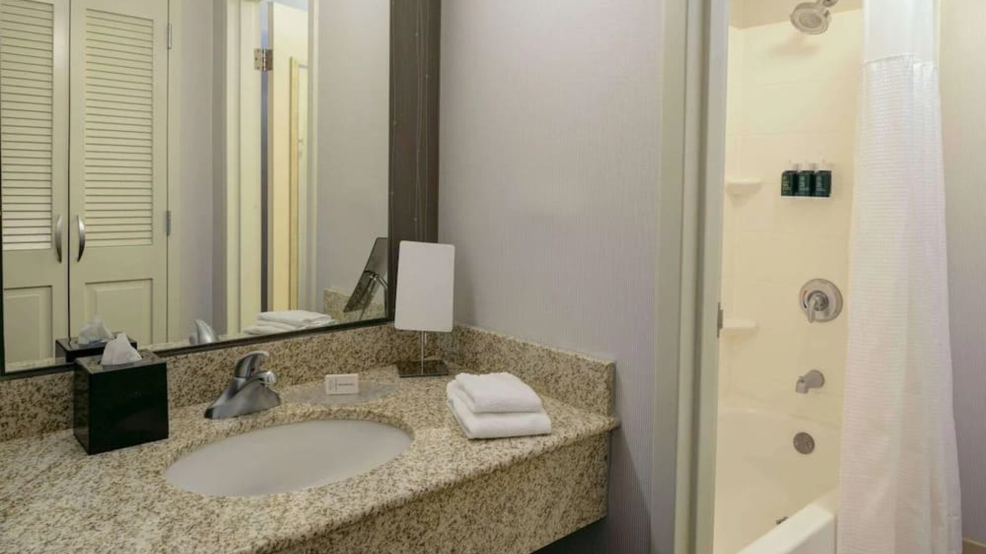 Private guest bathroom at Sonesta Select Kansas City South Overland Park.
