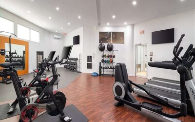 Fitness center at Embassy Suites By Hilton Crystal City-National Airport.