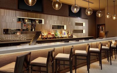 Hotel bar at Embassy Suites By Hilton Crystal City-National Airport.