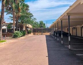 Hospedium Hotel Abril