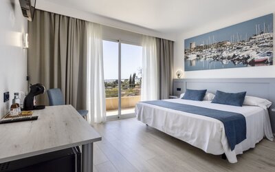 Hospedium Hotel Abril