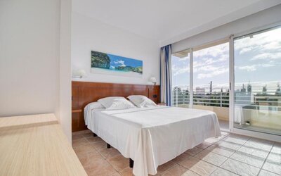 Hospedium Hotel Abril