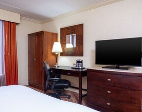 Day use room amenities at DoubleTree By Hilton Grand Rapids Airport.