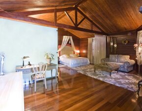 Hotel Complejo La Cigueña