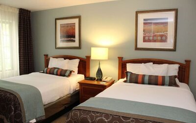 Day use twin room at Sonesta ES Suites Portland Vancouver 41st Street.