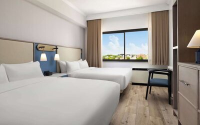 Day use twin room with work desk at Sonesta White Plains Downtown.