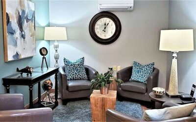 Comfortable lobby lounge at Sonesta Simply Suites Parsippany Morris Plains.