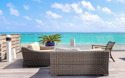 Lounge seating at Nautilus Sonesta Miami Beach.