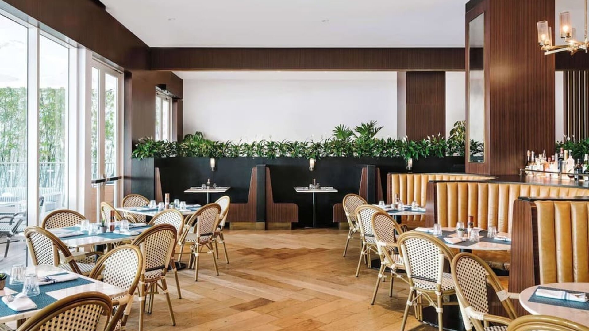 On-site restaurant at Nautilus Sonesta Miami Beach.