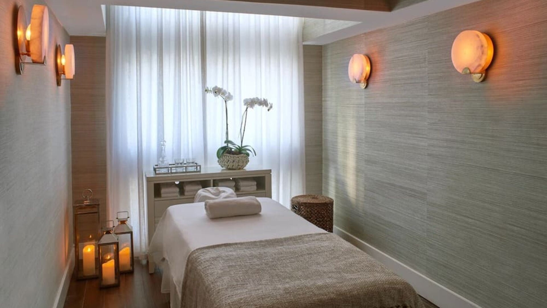 Spa treatments at Nautilus Sonesta Miami Beach.