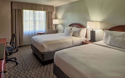 Day use twin room with work desk at Sonesta Atlanta Airport South.