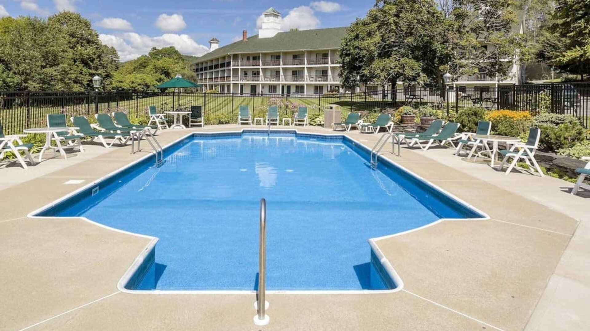 Outdoor pool at Fairbanks Inn.