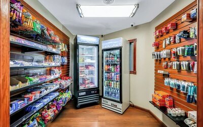 Snack bar at Quality Inn & Suites Liberty Lake - Spokane Valley.