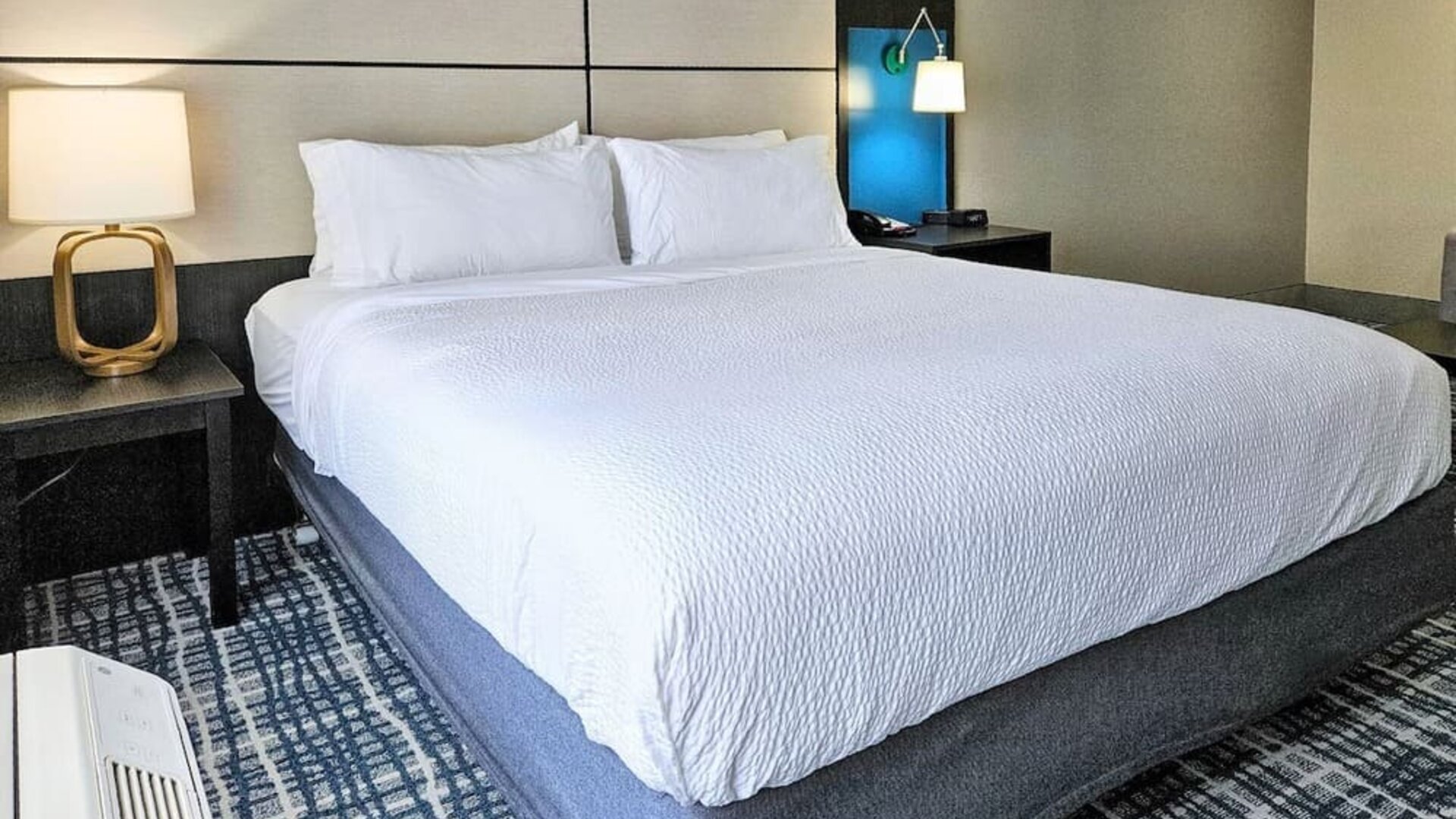 King bed at Holiday Inn Belcamp - Aberdeen Area.