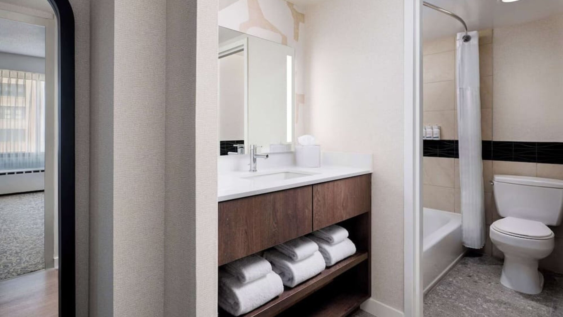 Private guest bathroom at Sonesta ES Suites Chicago Downtown Magnificent Mile - Medical.
