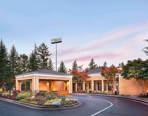 Exterior view of Sonesta Select Seattle Bellevue Redmond.