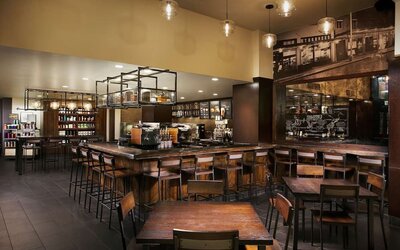 Coffee shop perfect for coworking at Hilton Rosemont/Chicago O'Hare.