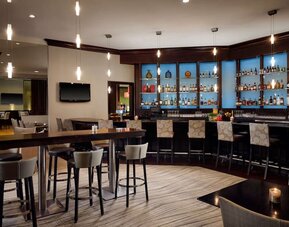 Hotel bar at Hilton Rosemont/Chicago O'Hare.
