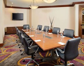 Meeting room at Hotel Fera Anaheim, A DoubleTree By Hilton.