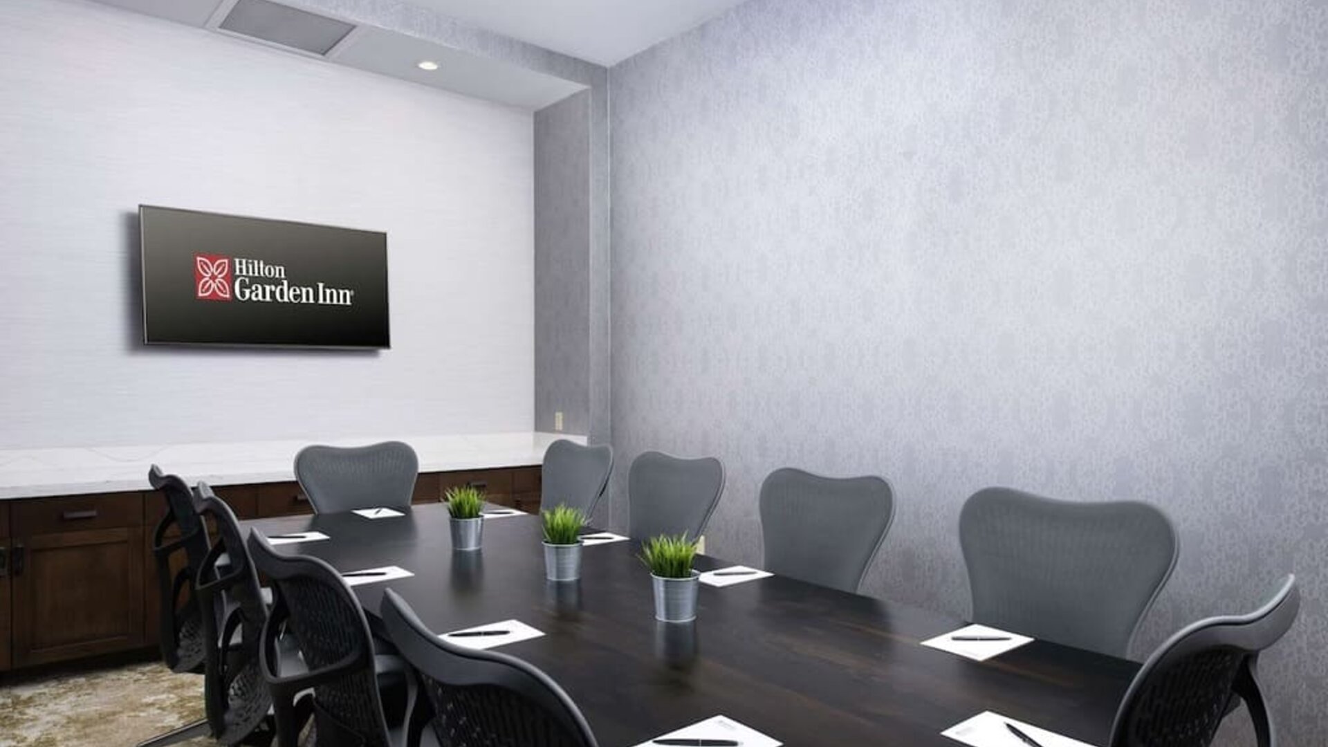 Meeting room at Hilton Garden Inn Memphis Downtown.