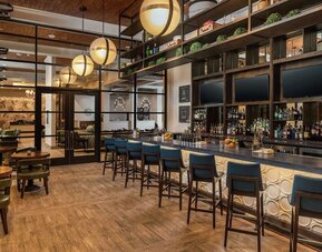 Cocktail bar at Hilton Garden Inn Memphis Downtown.