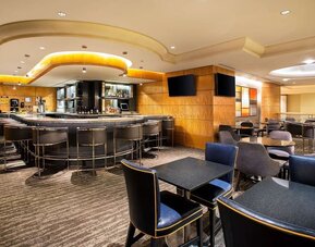 Dining area perfect for coworking at New York Hilton Midtown.