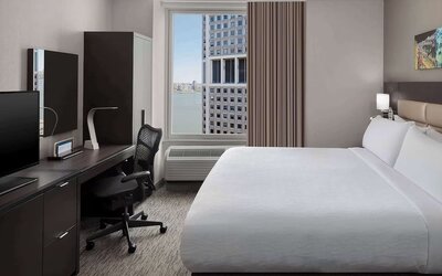 Day use room with work station at Hilton Garden Inn NYC Financial Center/Manhattan Downtown.
