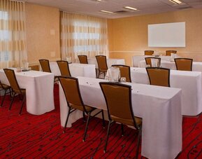 Professional meeting room at Sonesta ES Suites Baltimore BWI Airport.