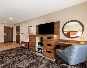 Day use room's workspace at Hampton Inn & Suites Benton Harbor.