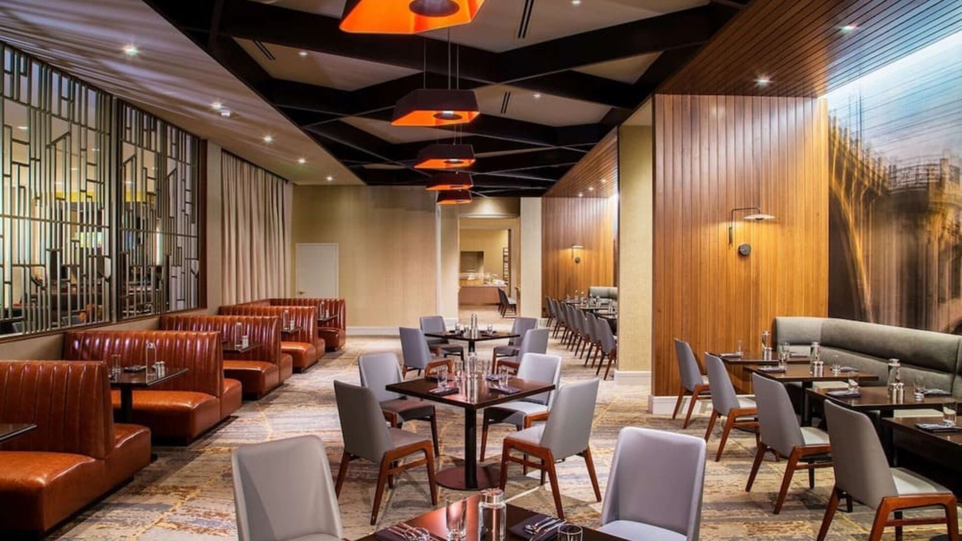 On-site restaurant at Hilton Minneapolis.