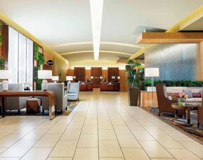 Lobby and coworking lounge at The Westin Arlington Gateway.