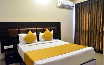 Day use room at THE BEST HOTEL MUMBAI.