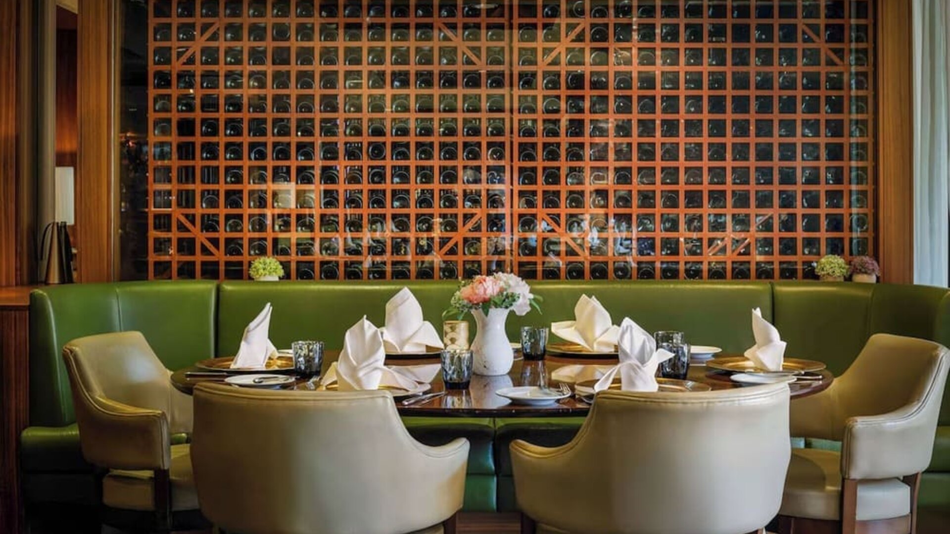 Bar and dining at Hilton London Syon Park.