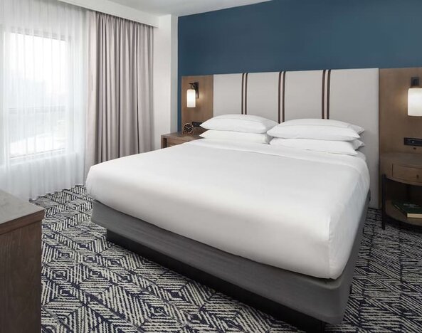 Day use room with natural light at The Chifley Houston, Tapestry Collection By Hilton.