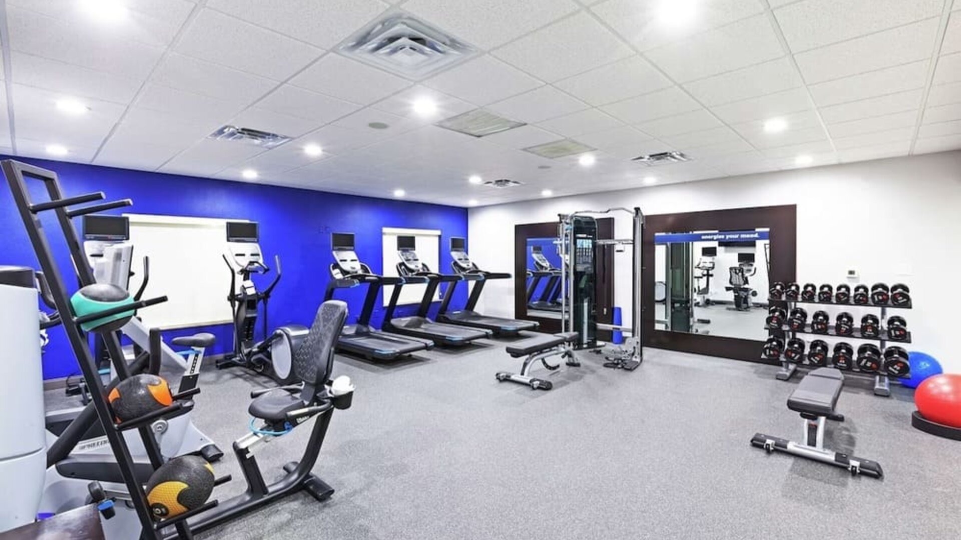 Fitness center at Hampton Inn & Suites Houston-Bush Intercontinental Aprt.