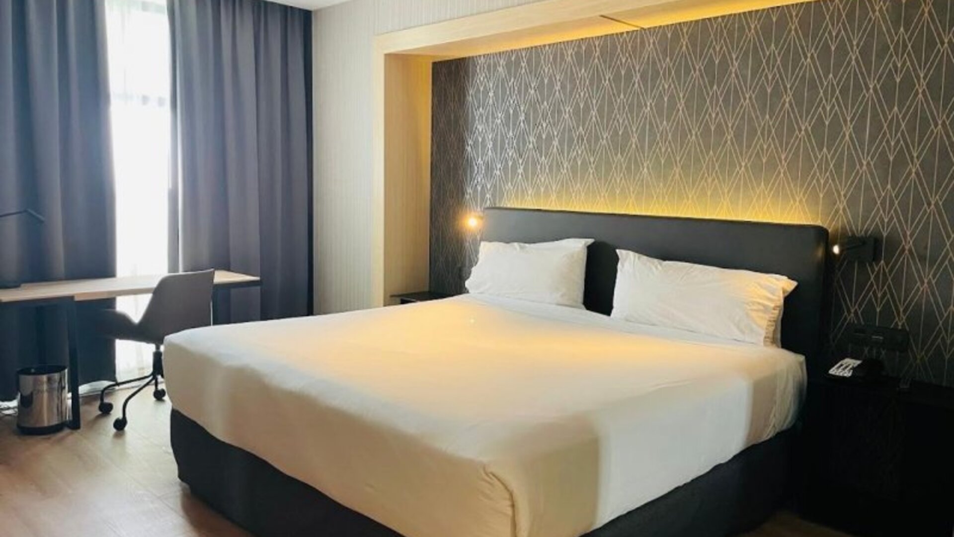 NH Mexico City Valle Dorado