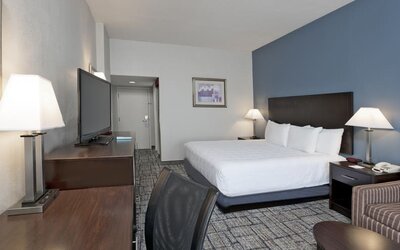 Day room at Best Western Plus Hotel & Conference Center.