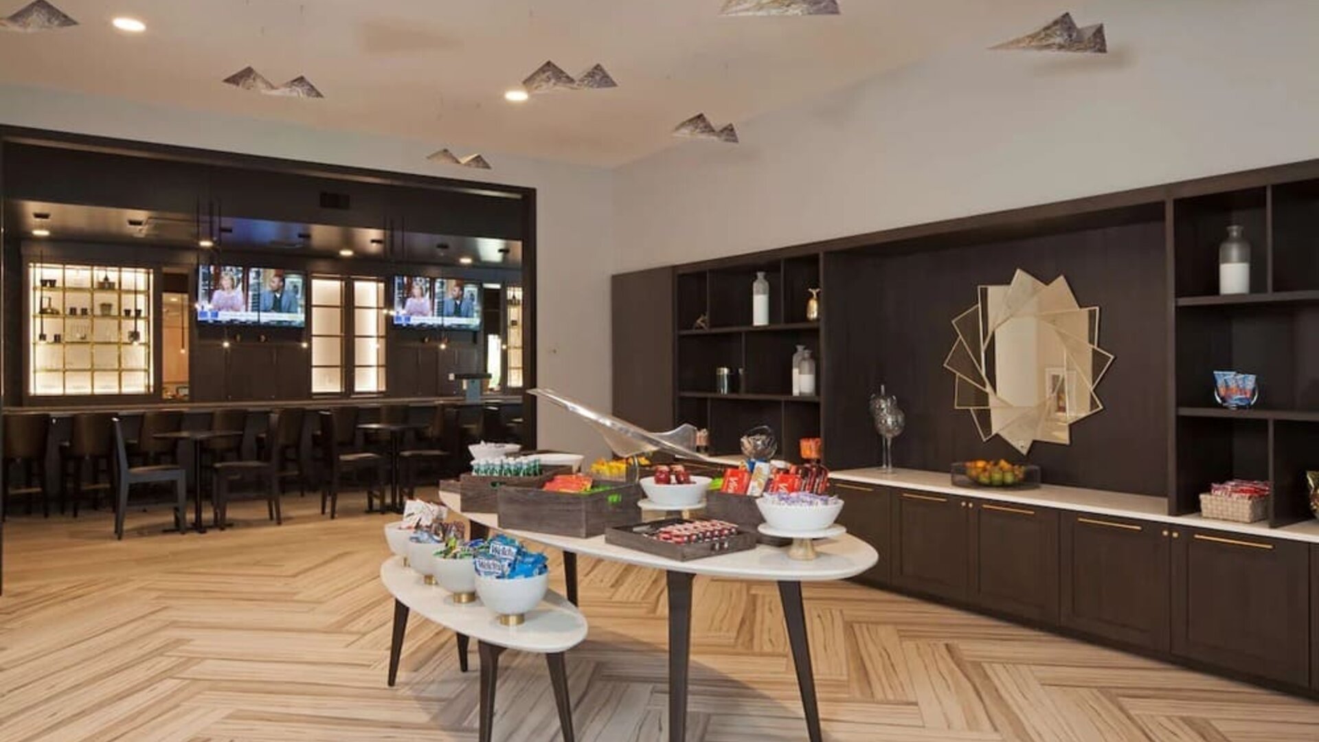 Dining room at Homewood Suites By Hilton Los Angeles International Airport.