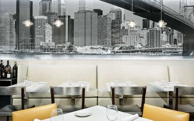 Dining area at Hilton Garden Inn New York/Times Square Central.