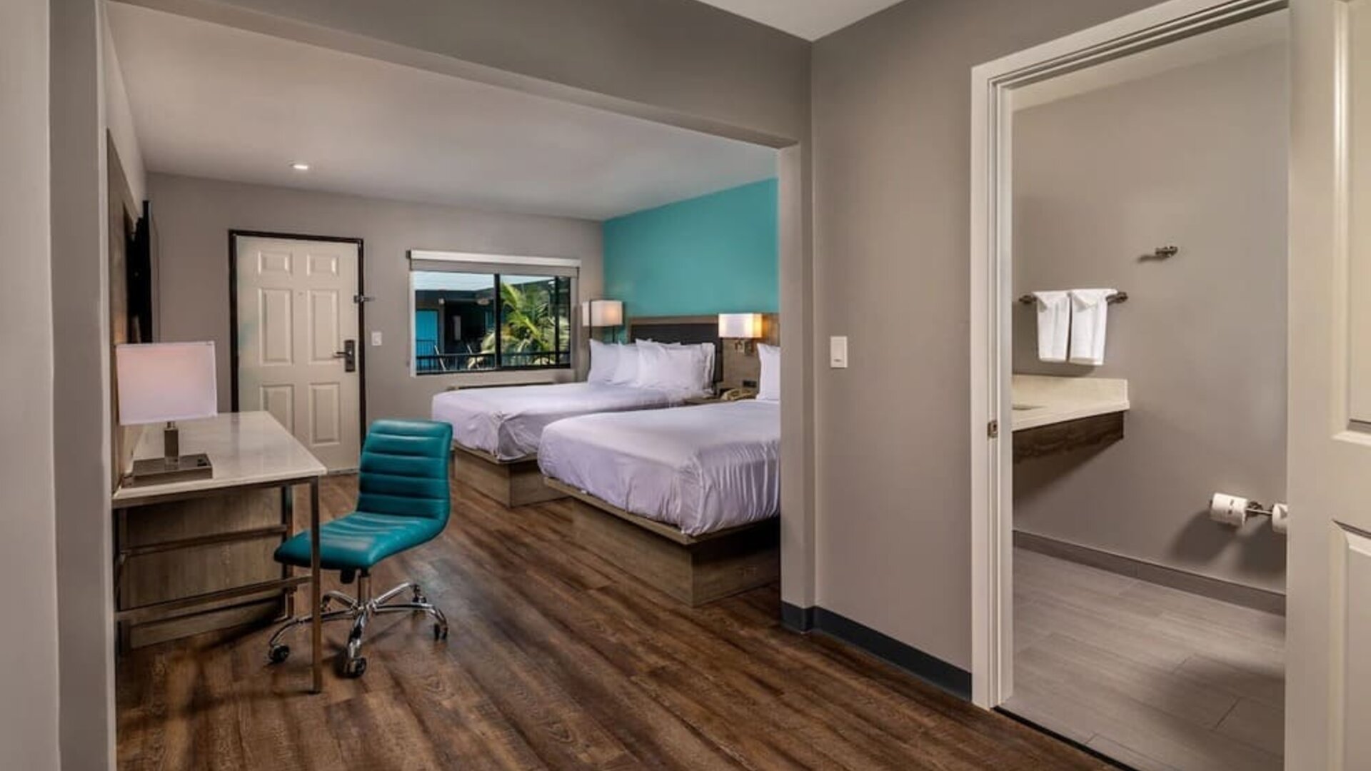 Day use twin room with private bathroom at Travelodge LAX By Wyndham.