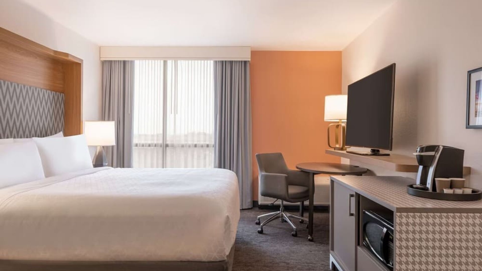 King room at DoubleTree By Hilton Fort Worth South.