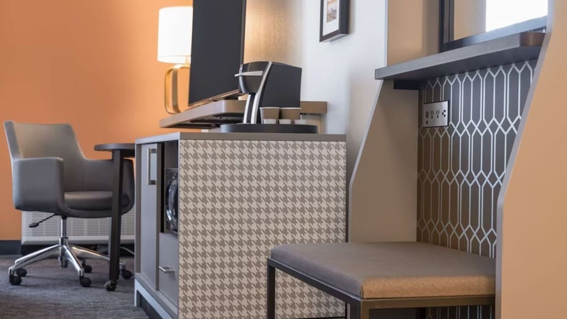 Workspace and business center Lounge and TV at DoubleTree By Hilton Fort Worth South.