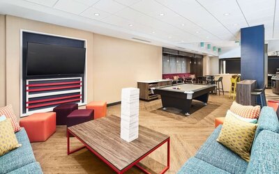 Game room at Tru By Hilton Ft. Lauderdale Airport.