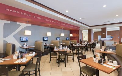 On-site restaurant at Holiday Inn Aurora North- Naperville.