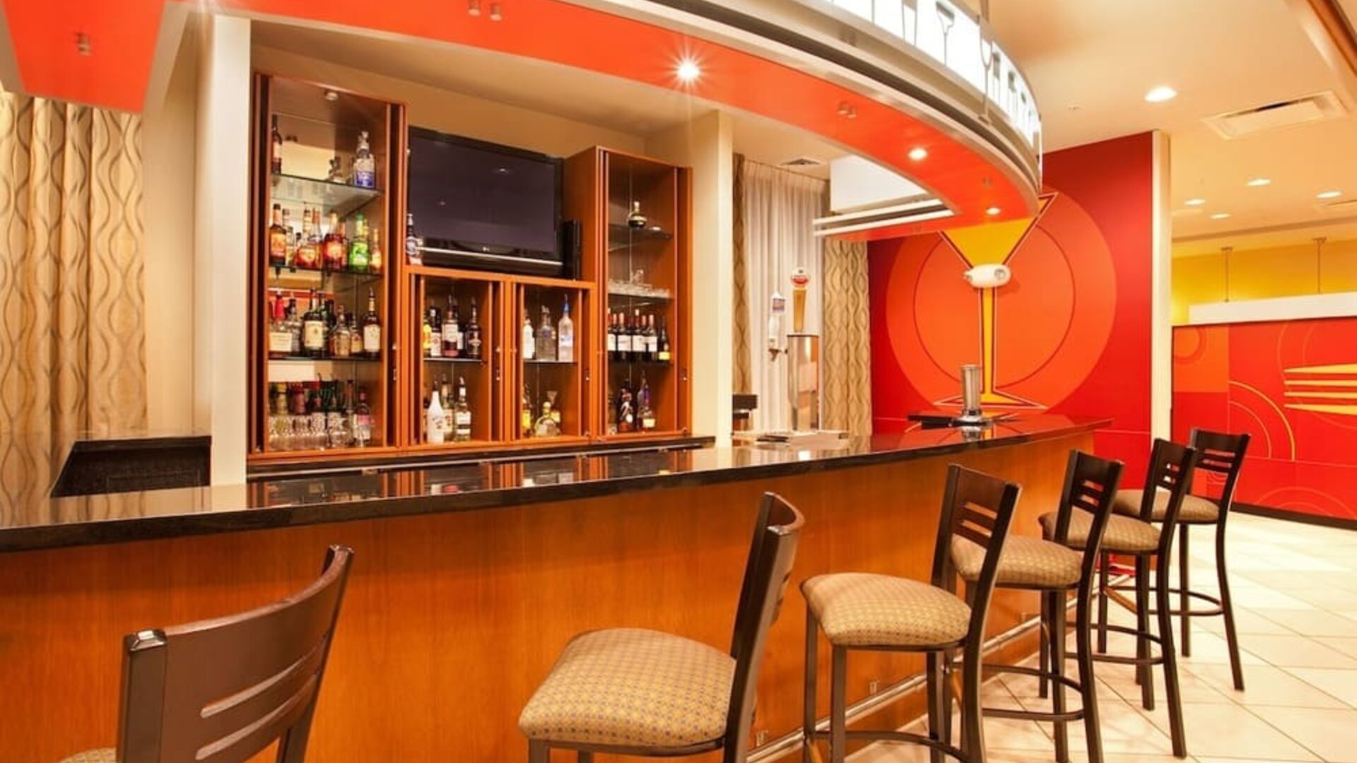 Bar on-site at Holiday Inn Aurora North- Naperville.