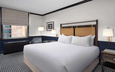 King bed at Hilton Orrington/Evanston.