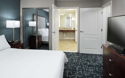 Day use room with private bathroom at Homewood Suites By Hilton Fresno Airport/Clovis.